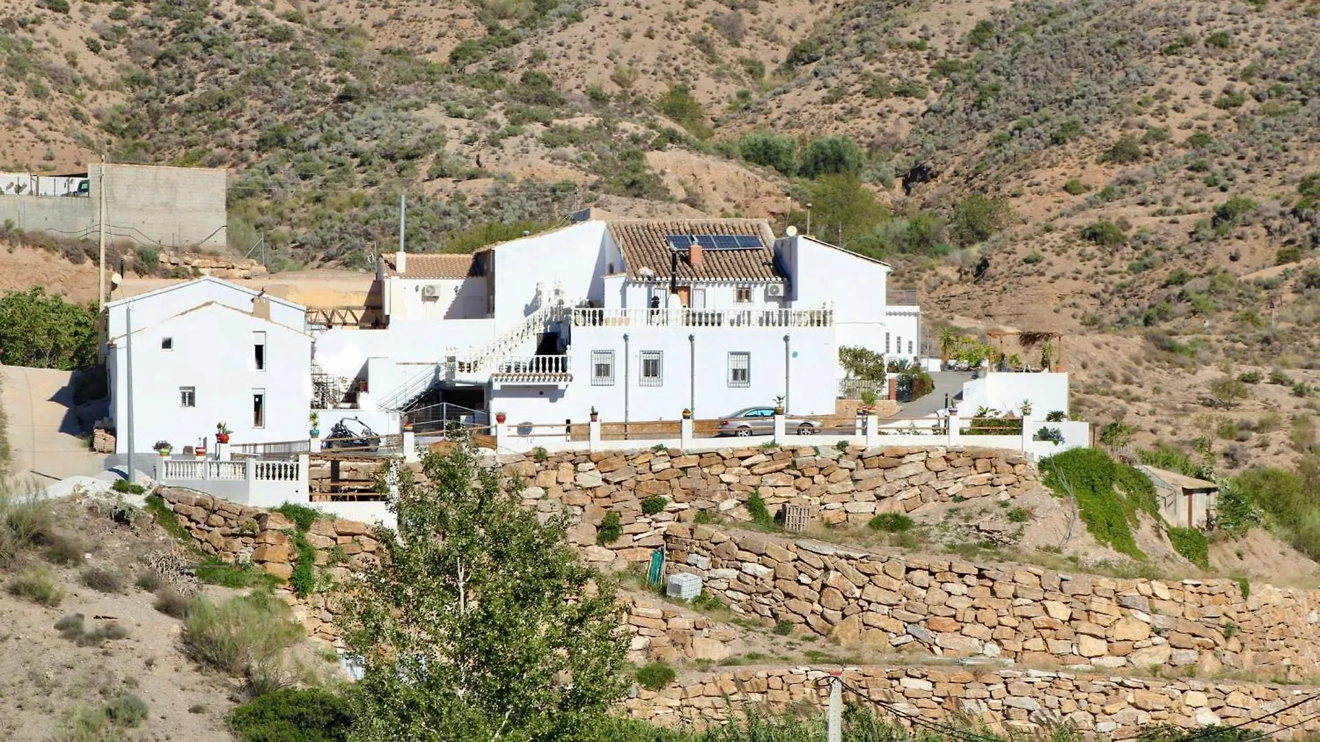 Verde - A Selfcatering Apartment With A Shared Hot Tub & Pool In Rambla De Oria Spain