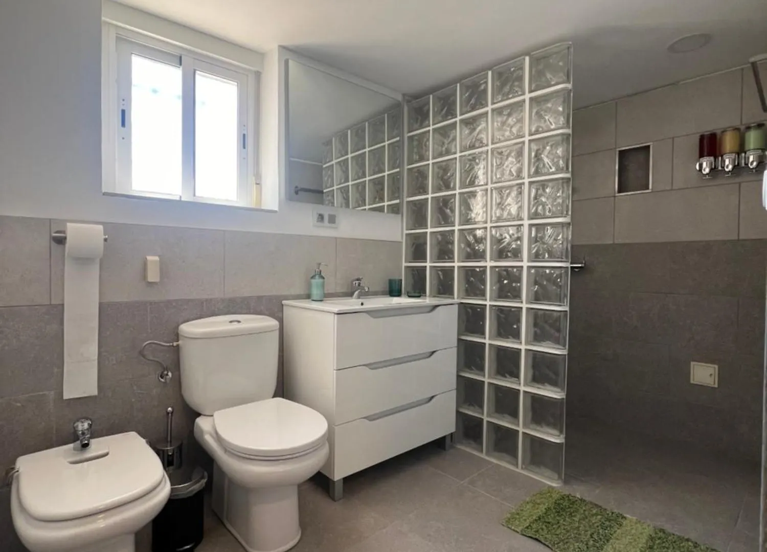 Verde - A Selfcatering Apartment With A Shared Hot Tub & Pool In Rambla De Oria