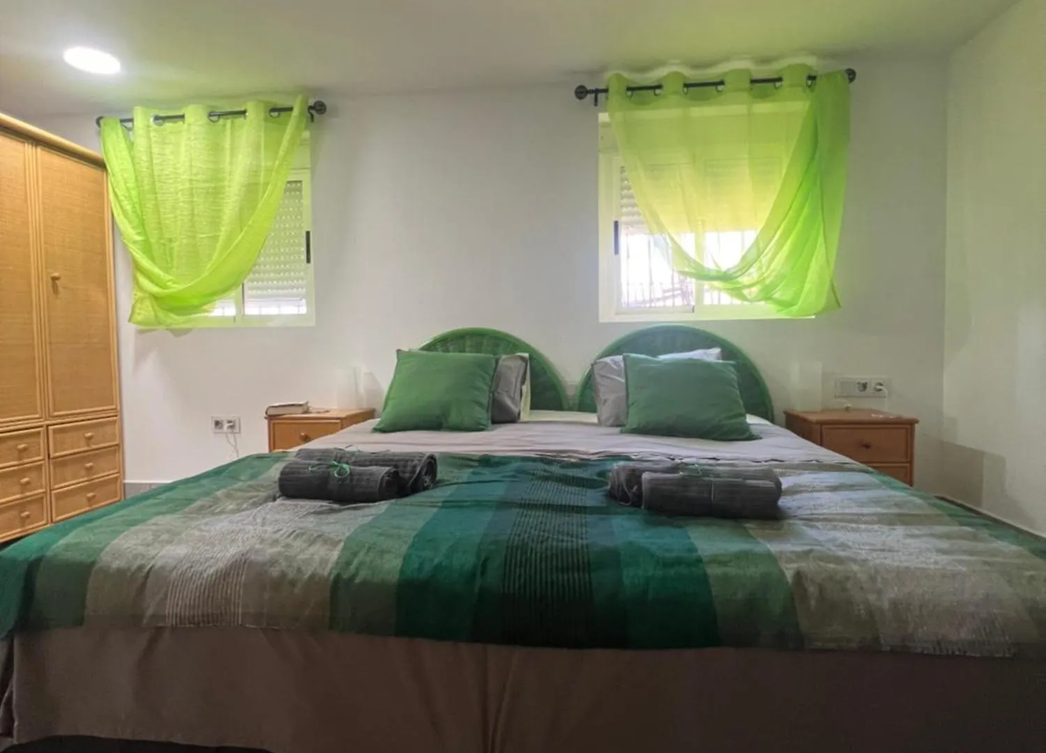 Verde - A Selfcatering Apartment With A Shared Hot Tub & Pool In Rambla De Oria